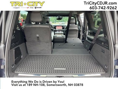 Used 2024 Jeep Grand Wagoneer Series II w/ Quick Order Packagew 28T image 51