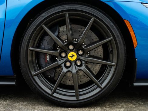 Used 2023 Ferrari 296 GTS RWD image 39