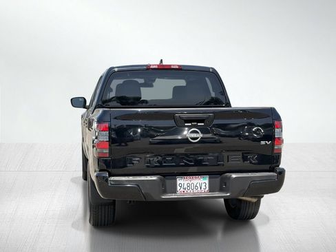 Used 2022 Nissan Frontier 2WD Crew Cab image 6