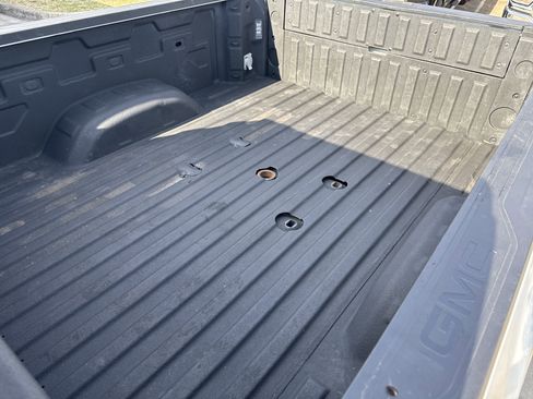 Used 2024 GMC Sierra 2500 AT4 w/ AT4 Preferred Package image 39