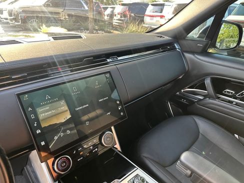 Used 2023 Land Rover Range Rover SE AWD/4WD image 22
