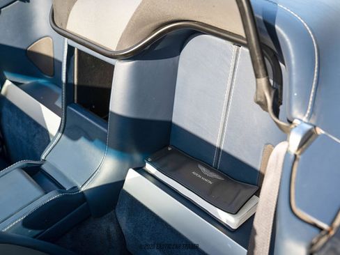 Used 2008 Aston Martin V8 Vantage Roadster 6-Speed image 95