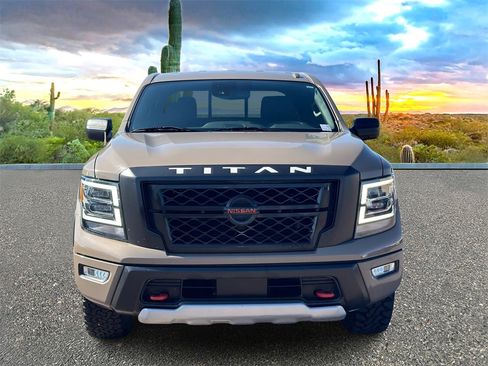 Used 2021 Nissan Titan PRO-4X image 6
