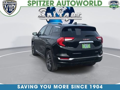 Used 2024 GMC Terrain Denali w/ Black Diamond Edition image 8