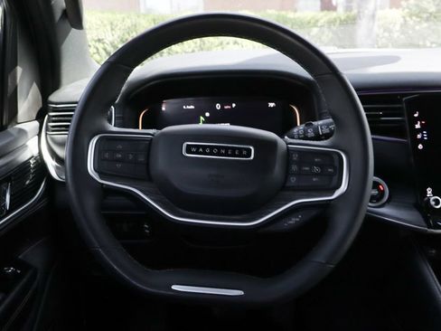 Used 2024 Jeep Wagoneer Series II w/ Flexible Seating Group RWD image 23