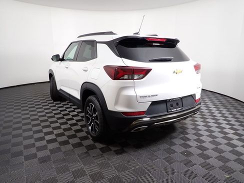 Used 2023 Chevrolet TrailBlazer ACTIV w/ Sun and Liftgate Package image 13