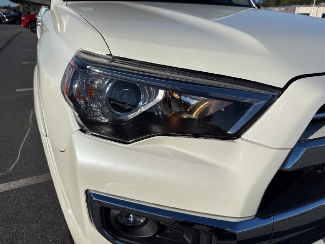 Used 2023 Toyota 4Runner Limited AWD/4WD image 12