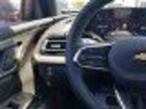 New 2025 Chevrolet Traverse LT image 31