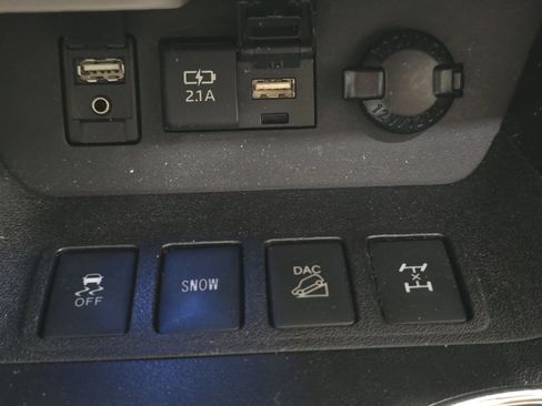 Certified 2019 Toyota Highlander Limited w/ Protection Package #3 image 7