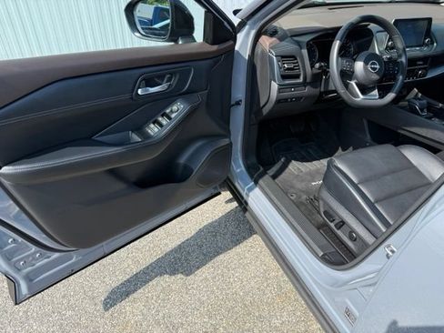 Certified 2023 Nissan Rogue SV w/ SV Premium B Package AWD/4WD image 15