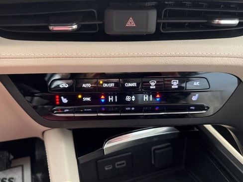 Certified 2023 Buick Envision Preferred image 15