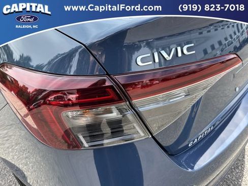 Used 2025 Honda Civic Sport image 15