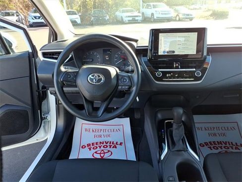 Used 2024 Toyota Corolla LE image 12