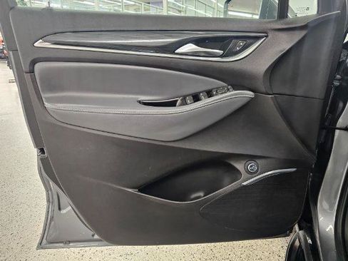 Used 2019 Buick Enclave Essence FWD image 32