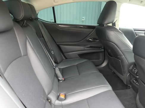 Used 2020 Lexus ES 350 w/ Premium Package FWD image 26