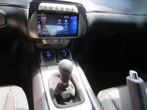 Used 2014 Chevrolet Camaro SS w/ SS Performance Package RWD image 33