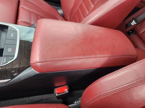 Used 2022 BMW M440i Convertible w/ Premium Package image 30