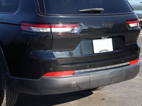 Certified 2024 Jeep Grand Cherokee L Laredo image 8