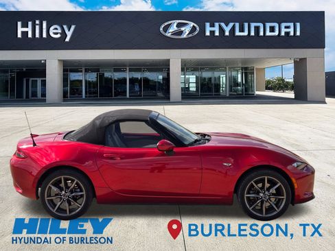 Used 2016 MAZDA MX-5 Miata Grand Touring RWD image 3
