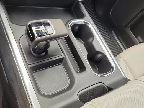 New 2026 Chevrolet Silverado 1500 LTZ w/ LTZ Premium Texas Edition AWD/4WD image 20