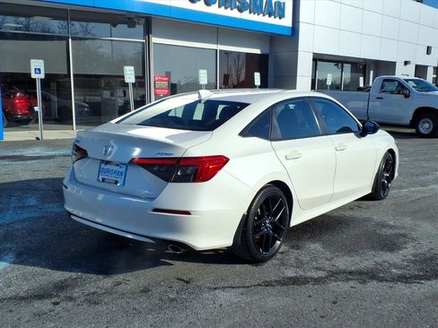 Used 2023 Honda Civic Sport image 3