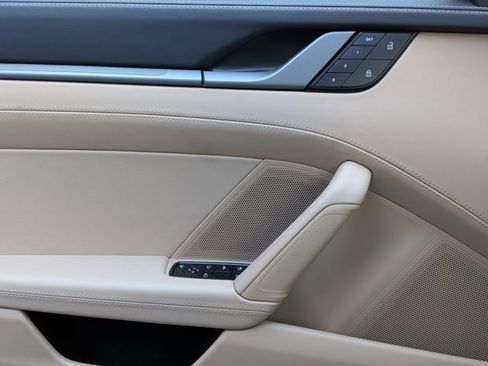 Used 2024 Porsche 911 Carrera 4S image 15