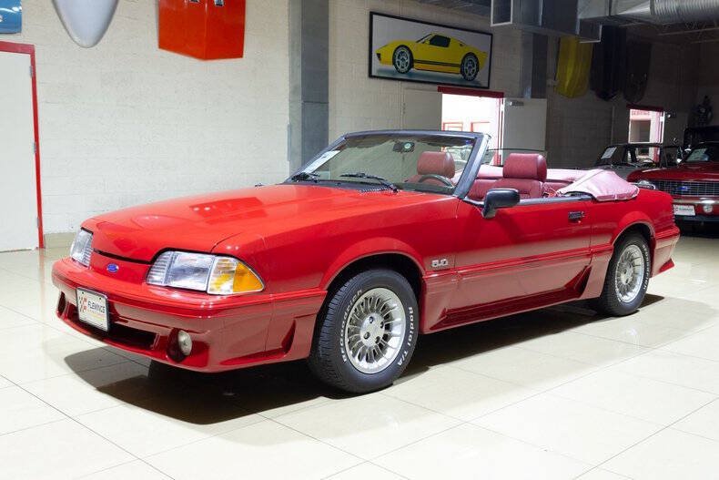 Used 1989 Ford Mustang GT RWD image 3
