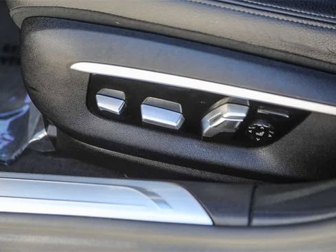 Used 2017 BMW 740e xDrive image 18