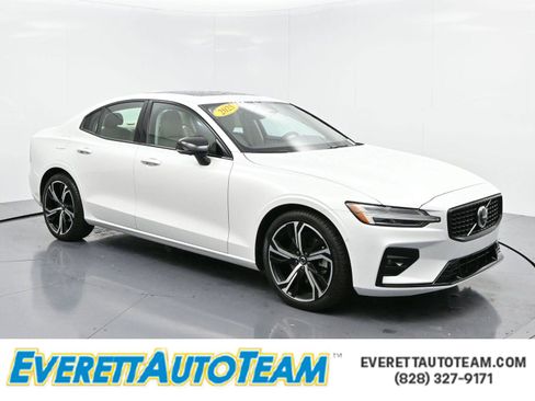 Used 2025 Volvo S60 B5 Plus w/ Protection Package Premier image 1