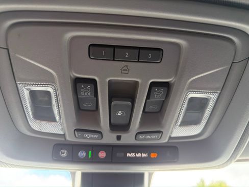 Used 2019 GMC Sierra 1500 SLT w/ SLT Premium Plus Package AWD/4WD image 34