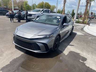 Used 2025 Toyota Camry SE w/ Convenience Package