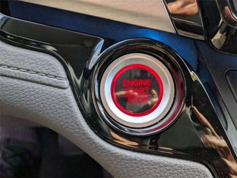 Certified 2024 Honda Odyssey Touring image 24