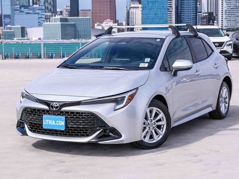 Used 2024 Toyota Corolla SE w/ SE Package FWD image 1