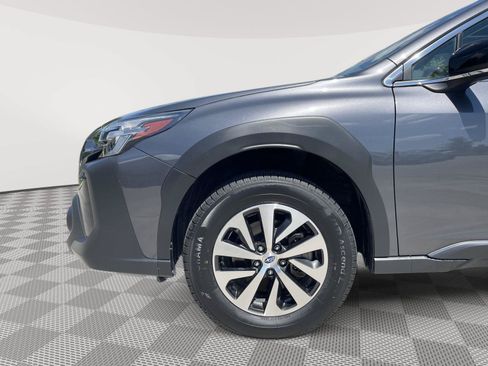 Certified 2025 Subaru Outback Premium w/ Popular Package #1A AWD/4WD image 11