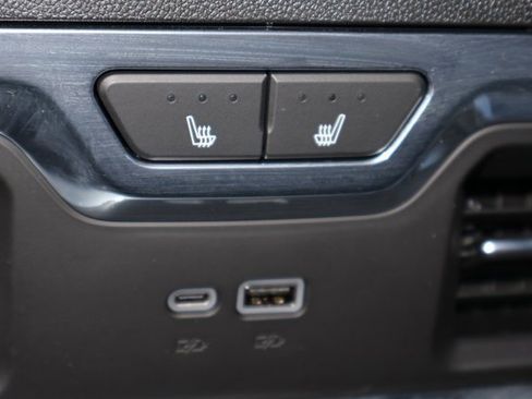 New 2026 GMC Sierra 3500 Denali Ultimate image 13