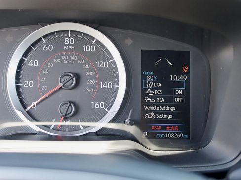 Used 2020 Toyota Corolla SE FWD image 19