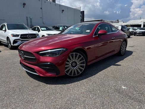 Used 2024 Mercedes-Benz CLE 300 4MATIC Coupe image 3
