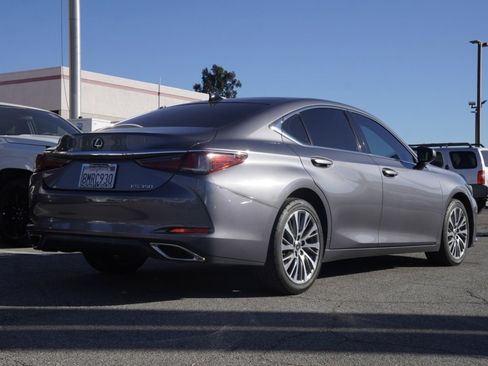 Used 2019 Lexus ES 350 Premium image 4
