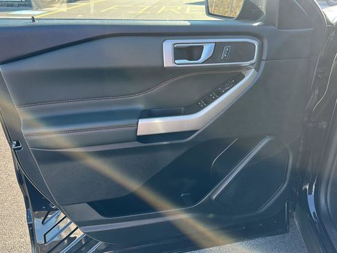 Used 2023 Ford Explorer Timberline image 9