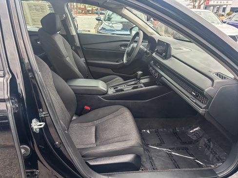 Certified 2024 Honda Accord EX image 18