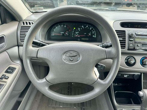 Used 2002 Toyota Camry LE image 19