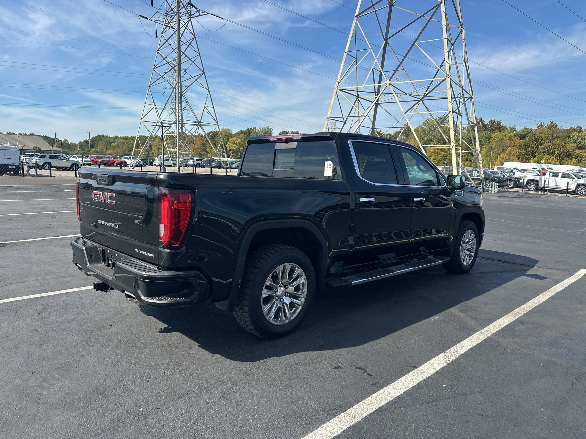 Used 2023 GMC Sierra 1500 Denali AWD/4WD image 5