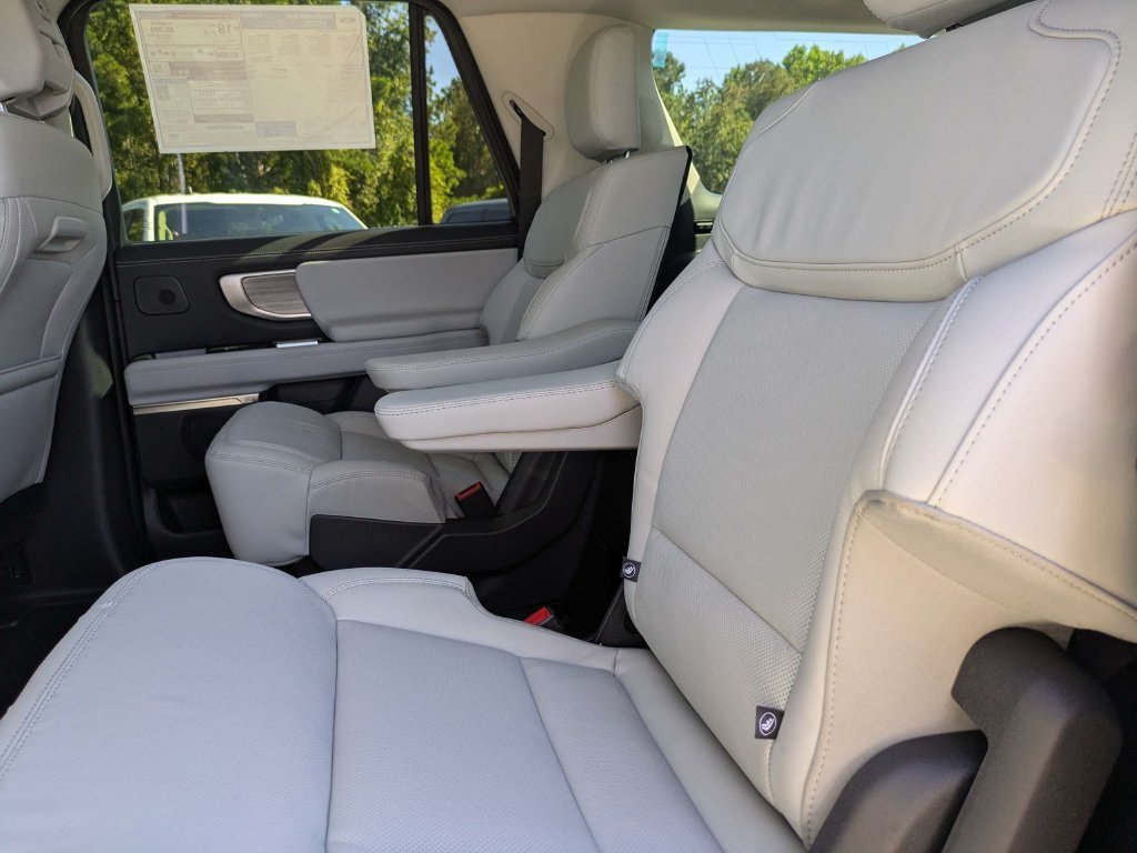 New 2027 Ford Expedition Max Platinum w/ Driver's Package AWD/4WD image 40