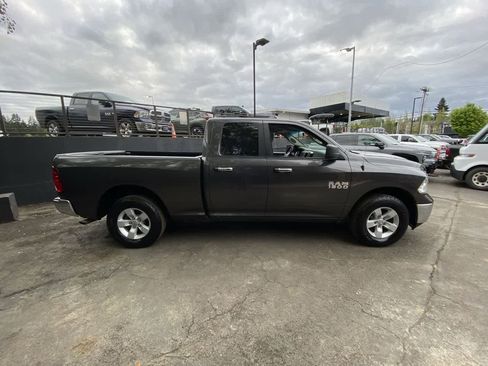 Used 2017 RAM 1500 Express AWD/4WD image 7