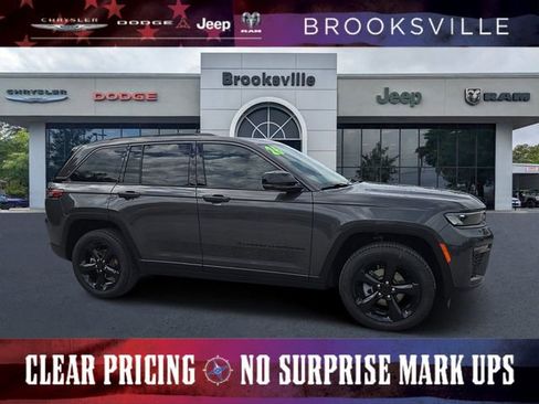 New 2026 Jeep Grand Cherokee Limited AWD/4WD image 1