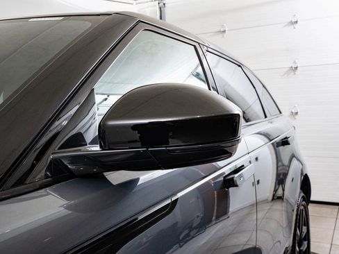 Used 2024 Land Rover Range Rover Velar Dynamic SE image 17