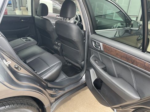 Used 2019 Subaru Outback 2.5i Limited image 19