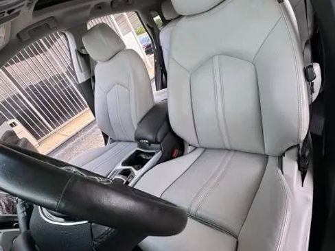 Used 2015 Cadillac SRX Luxury w/ Driver Awareness Package image 17