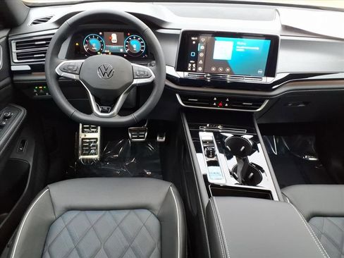 New 2026 Volkswagen Atlas Cross Sport SEL Premium R-Line image 9
