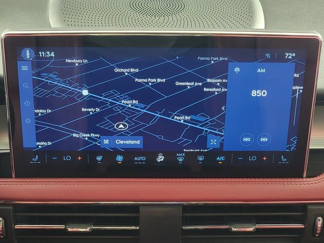 Used 2025 Lincoln Corsair Reserve AWD/4WD image 22